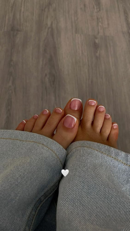 WHITE FRENCH MANI+PEDI