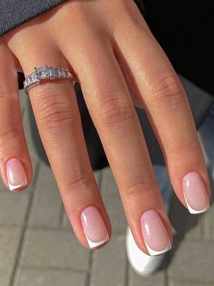 WHITE FRENCH MANI+PEDI