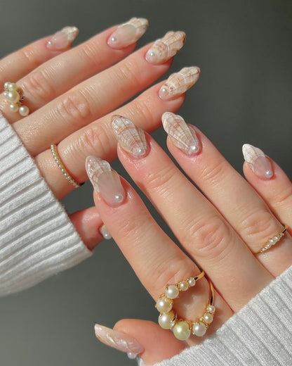 Pearl Glaze Elegance