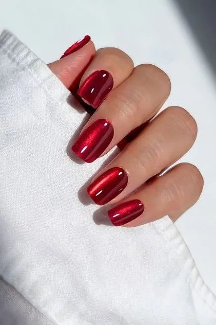 Red Cat eye