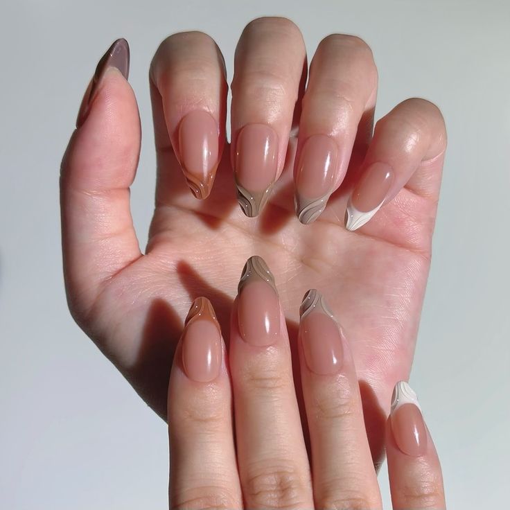 Mocha Whirl Tips