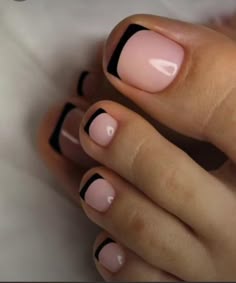 Black Tip Toe Nails